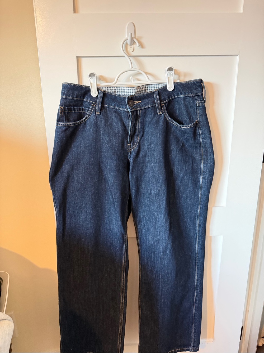 Hollister Straight-Leg Dark Blue Jeans